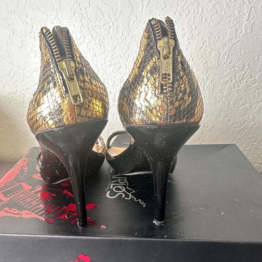 Carlos by Carlos Santana Gold and Black Strappy Heels